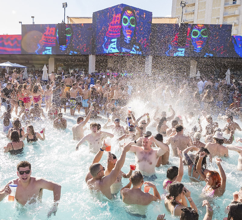 MGM Grand Wet Republic