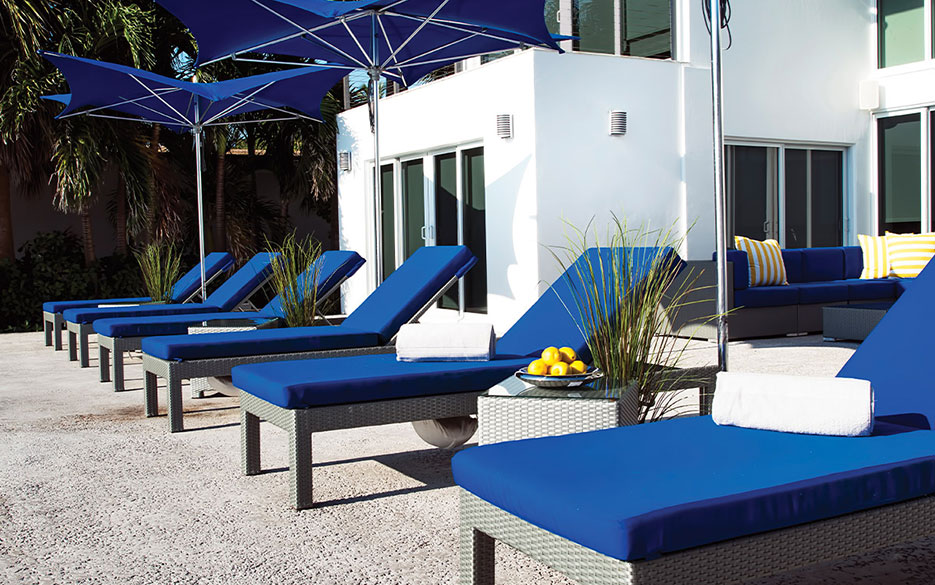 Montecito chaise lounge clearance